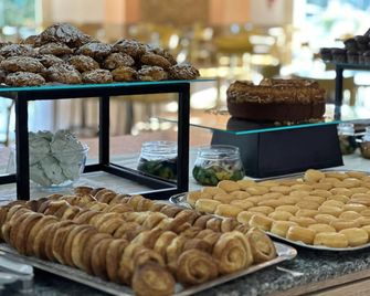 Hotel Thàlas Club - Giurdignano - Buffet