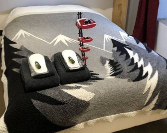 Chalet 3 Céline 6 personnes Vieux Village - Bonneval-sur-Arc - Chambre