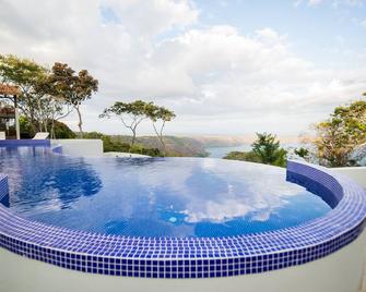 Pacaya Lodge and Spa - Masaya - Pool