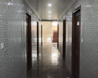 Hotel Grand Stay - Tiruchirappalli - Hallway