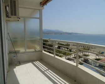 A&N Nevada 76 - Torre del Mar - Balkón