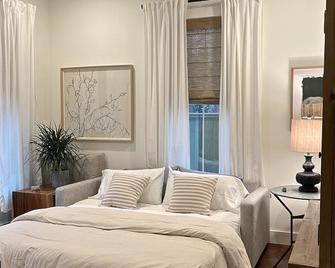 Stunning Renovated Luxury Home in the Heights - ヒューストン - 寝室