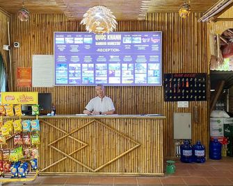 Quoc Khanh Bamboo Homestay - Ninh Binh - Front desk
