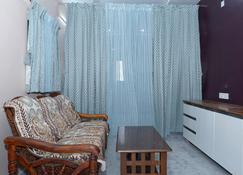 Katyayani Serenity - Your Premium Homestay - Bhadrāchalam - Living room