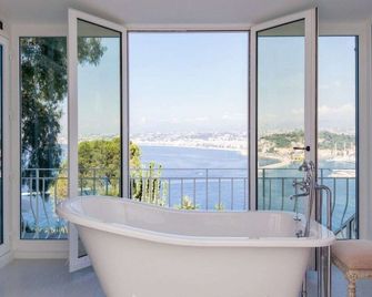 Château des Anglais - Five Stars Holiday House - ניס - מרפסת