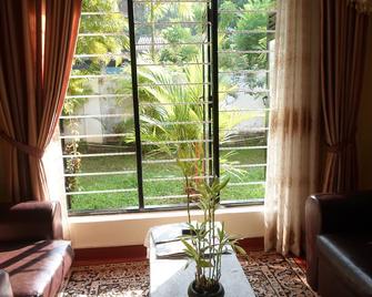 Indrani Inn - Anuradhapura - Wohnzimmer