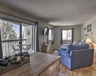 Ski-In Ski-Out Wintergreen Condo with Balcony - Roseland - Sala de estar