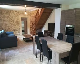 Holiday House \'Lou Mazet D'aqui\' - Chamaret - Comedor