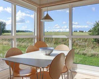 3 Bedroom Gorgeous Home In Gudhjem - Gudhjem - Essbereich