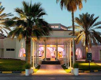 Bm Beach Resort - Ras Al Khaimah - Hotel entrance