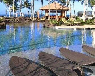 First Class Luxury Beach Front Resort Condominium - Kapolei - Piscina