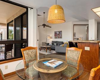 Big Island Waikoloa Shores 308 by Coldwell Banker Island Vacations - Waikoloa Village - Living room