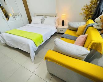 Newly clean and fully furnished 1-bedroom apartment in Ras Al-Khaimah. - Ras al-Chajma - Sypialnia