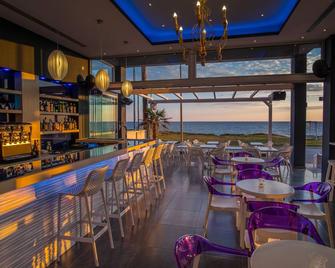 Must Boutique Hotel - Kanali - Bar