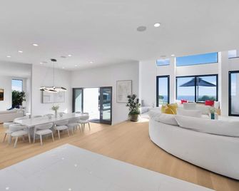 Morning View Malibu - Malibu Masterpiece in the Making w/ Views & Beach Access - Malibu - Living room