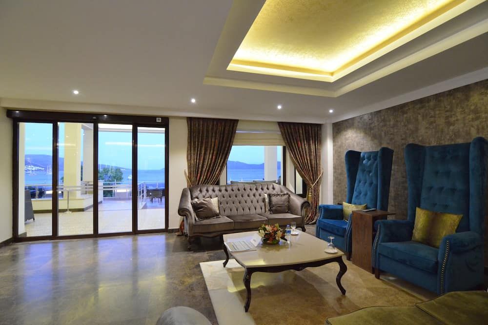 فندق ازكا - بودروم - غرفة معيشة