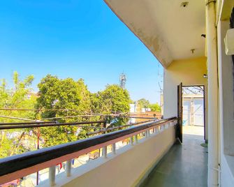 Om Guest House - Benarés - Balcón