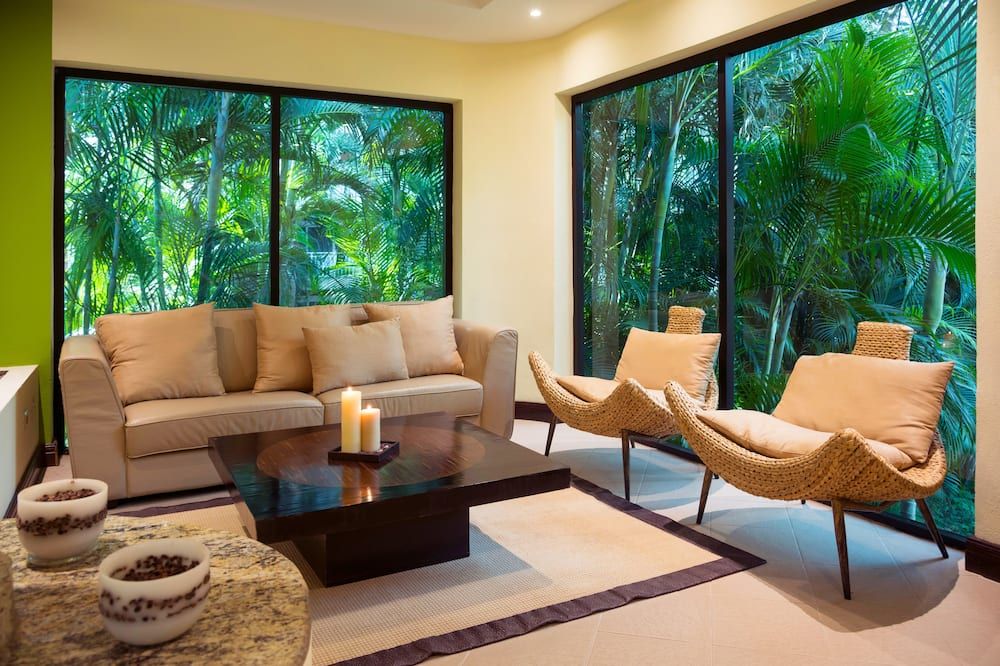 Occidental Tamarindo