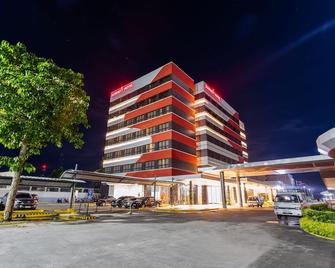 Summit Hotel Tacloban - Tacloban City - Edificio