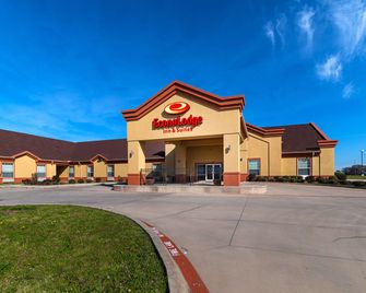 Econo Lodge Inn and Suites Bridgeport - Bridgeport - Gebouw