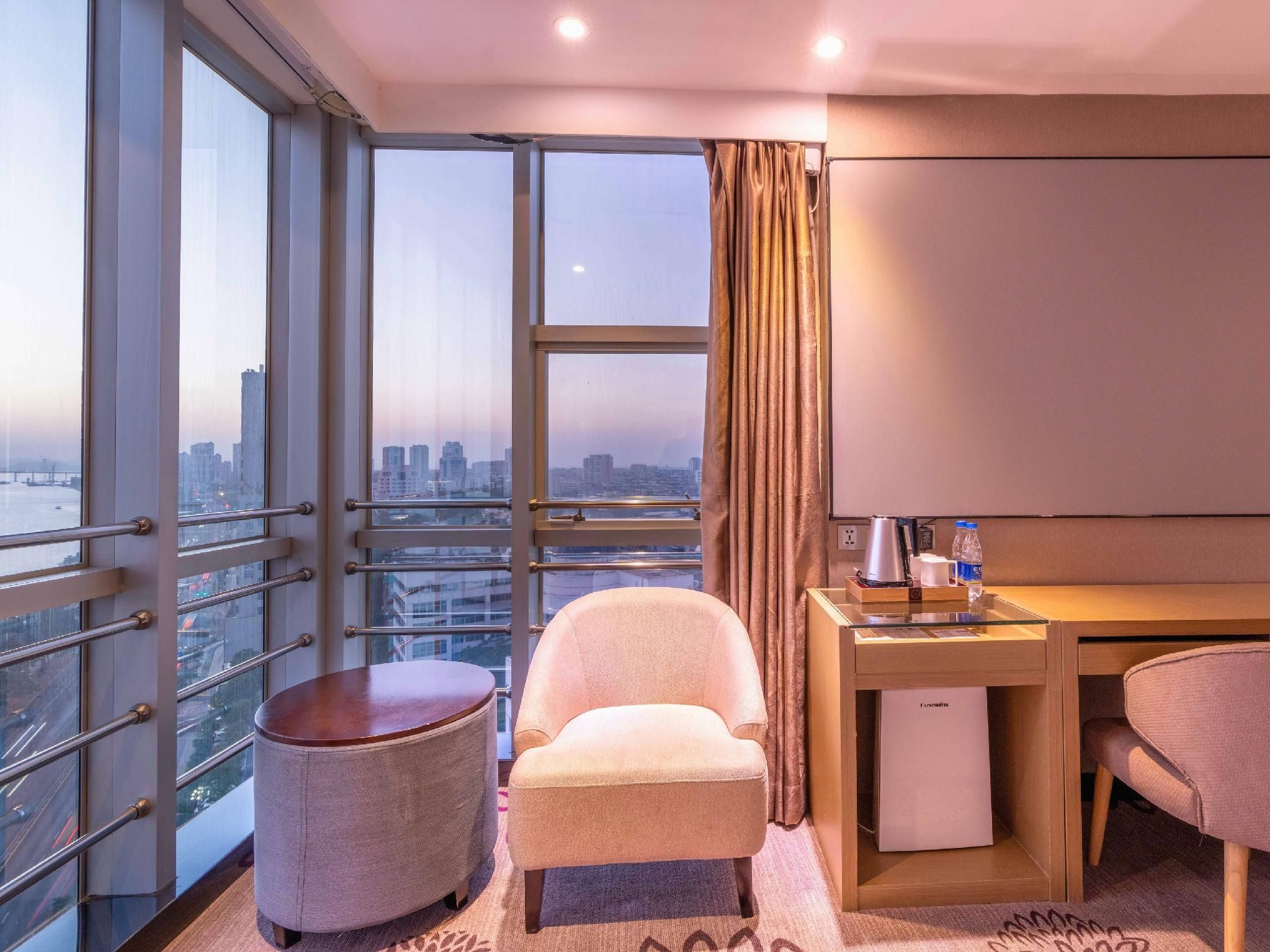 Lavande Hotel Shantou Haibin Road Seaview Corridor