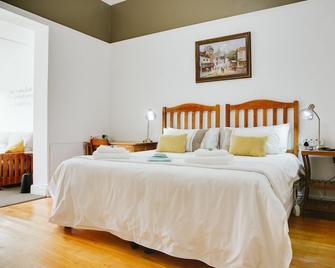 6 on Kloof Guest House - Bredasdorp - Bedroom