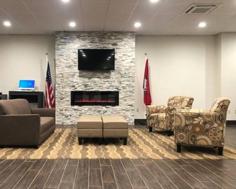 Quality Inn & Suites Paragould - Paragould - Lobby