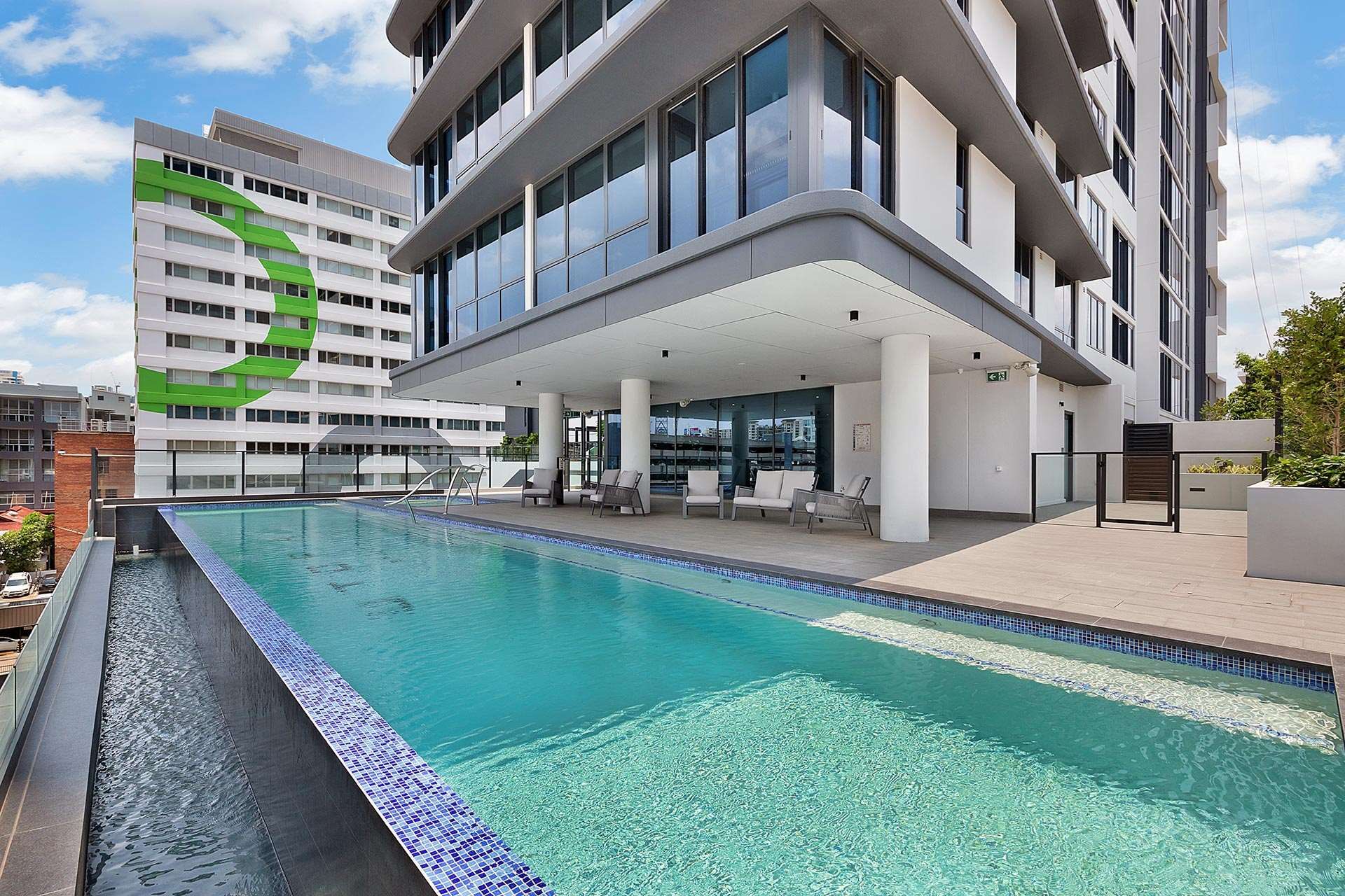 Kooii Apartments - בריסביין - בריכה