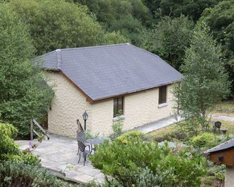 Heather House - Laragh