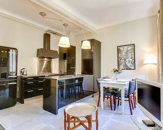 Florella Félix Faure - كان - مطبخ