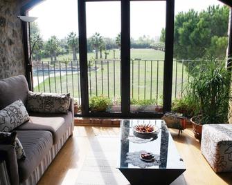 Mas del Joncar - Guest House - Sant Pere Pescador - Living room