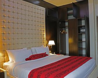 Best Western Plus By Bayse-Ltd - Ibadan - Bedroom