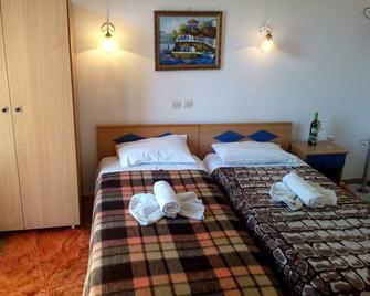 Sofia Rooms - Loutra Edipsou - Bedroom
