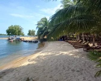 The Alkebulan Heritage Centre - Ada - Playa