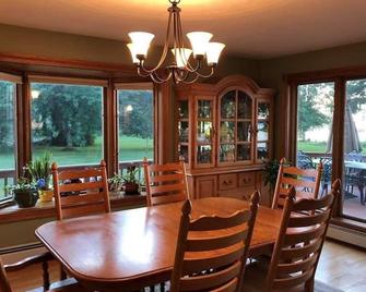 Lake front house with Pool and hot tub - Brewerton - Dining room