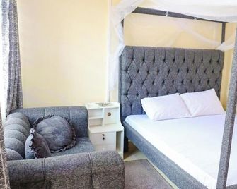 Khalisee Homes Studio Apartment - Voi - Schlafzimmer