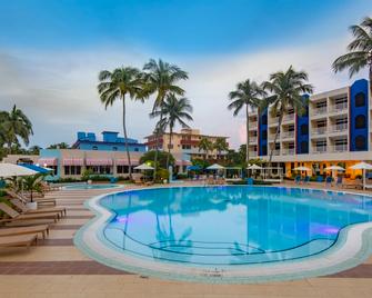 Hotel Club Tropical - Varadero - Piscina
