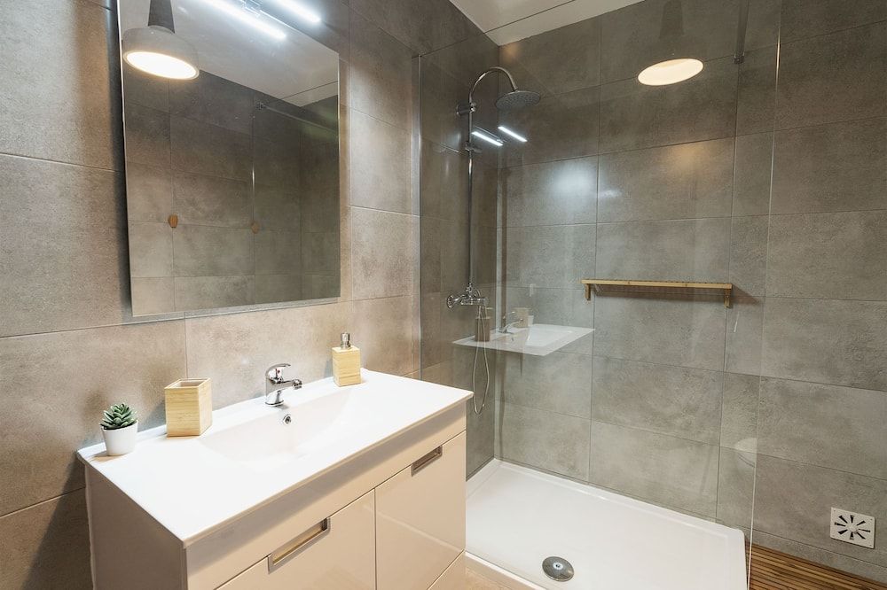Ericeira Paradise House&Suites - Ericeira - Bathroom