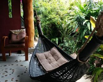 Dolphin Bungalows - Ko Pha Ngan - Patio