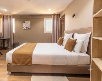 Fly Inn Madagascar Hotel - Antananarywa