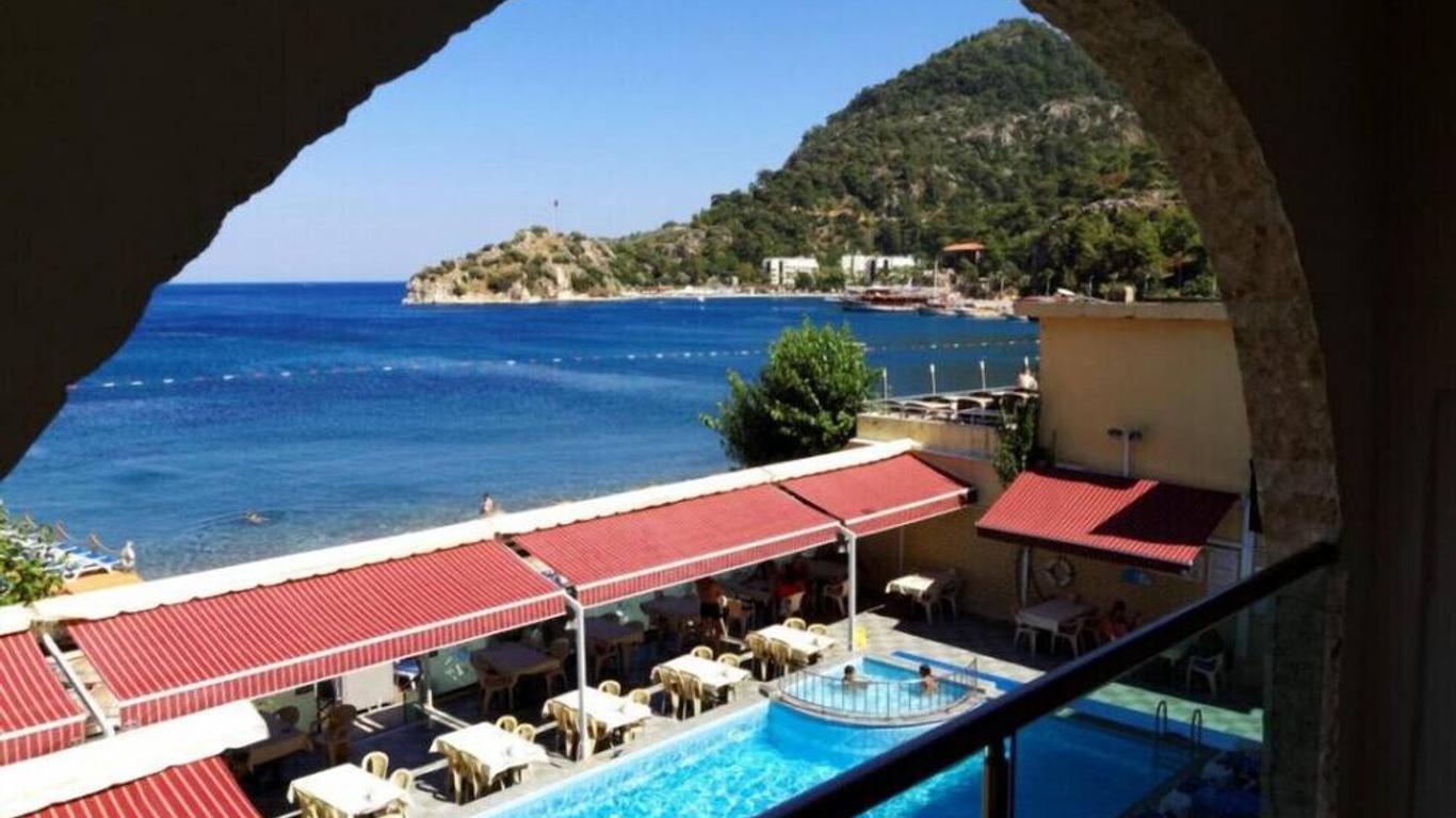 Ozcan Beach Hotel