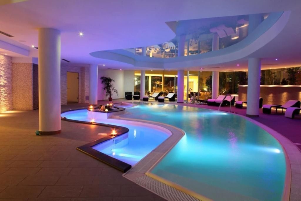 لا كاسارانا ريزورت آند سبا