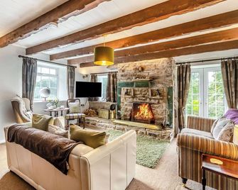 3 bedroom accommodation in East Blackdene, near Stanhope - Ireshopeburn - Living room