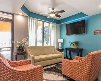 The Riverstone Hotel - Charleston - Lobby