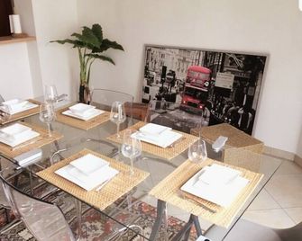 Large Art Deco Flat 100m2 in City Center - Parking - Luxembourg - Dining room