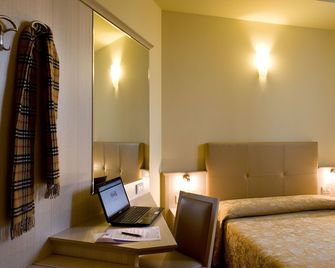 Hotel Noce - Brescia - Soverom