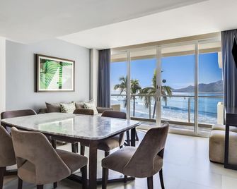 Sunvivia by Fiesta Americana Mazatlan - Mazatlán - Ruokailuhuone