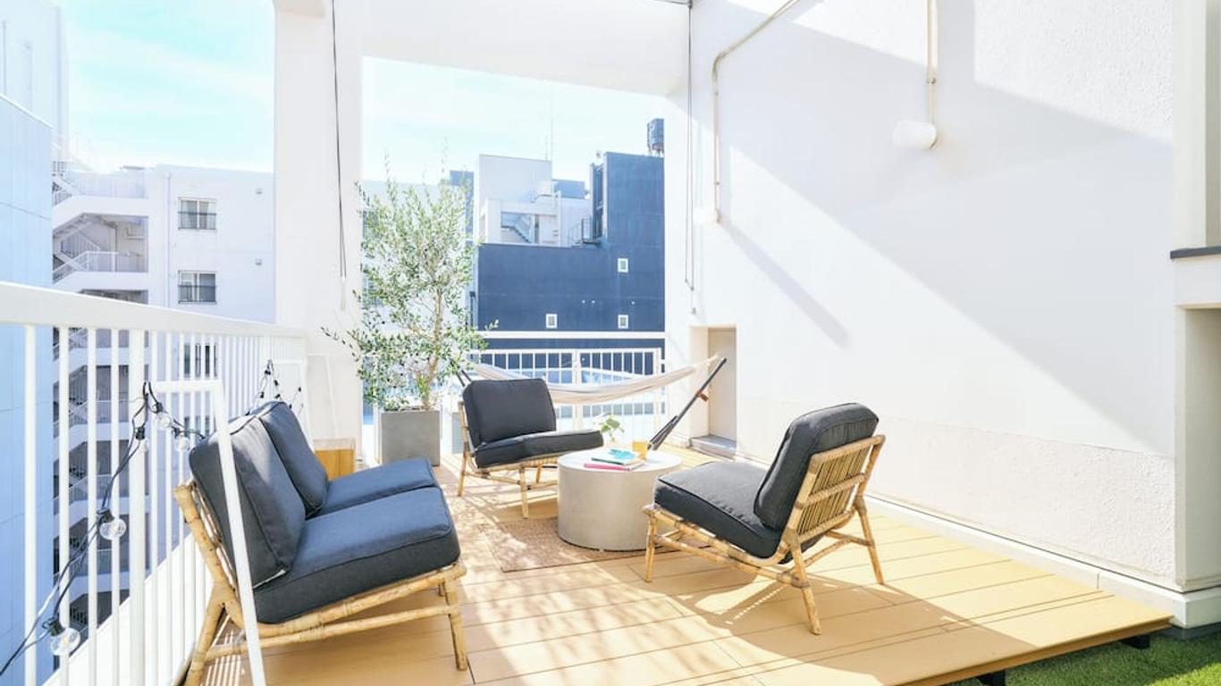 &And Hostel Shinsaibashi East