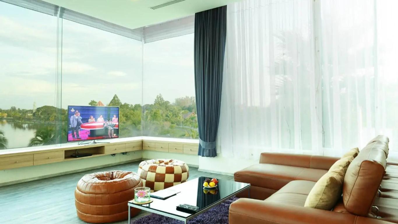 The Beverly Hills Hotel
