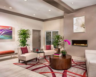 Alo Hotel By Ayres, Orange - Orange - Lobby